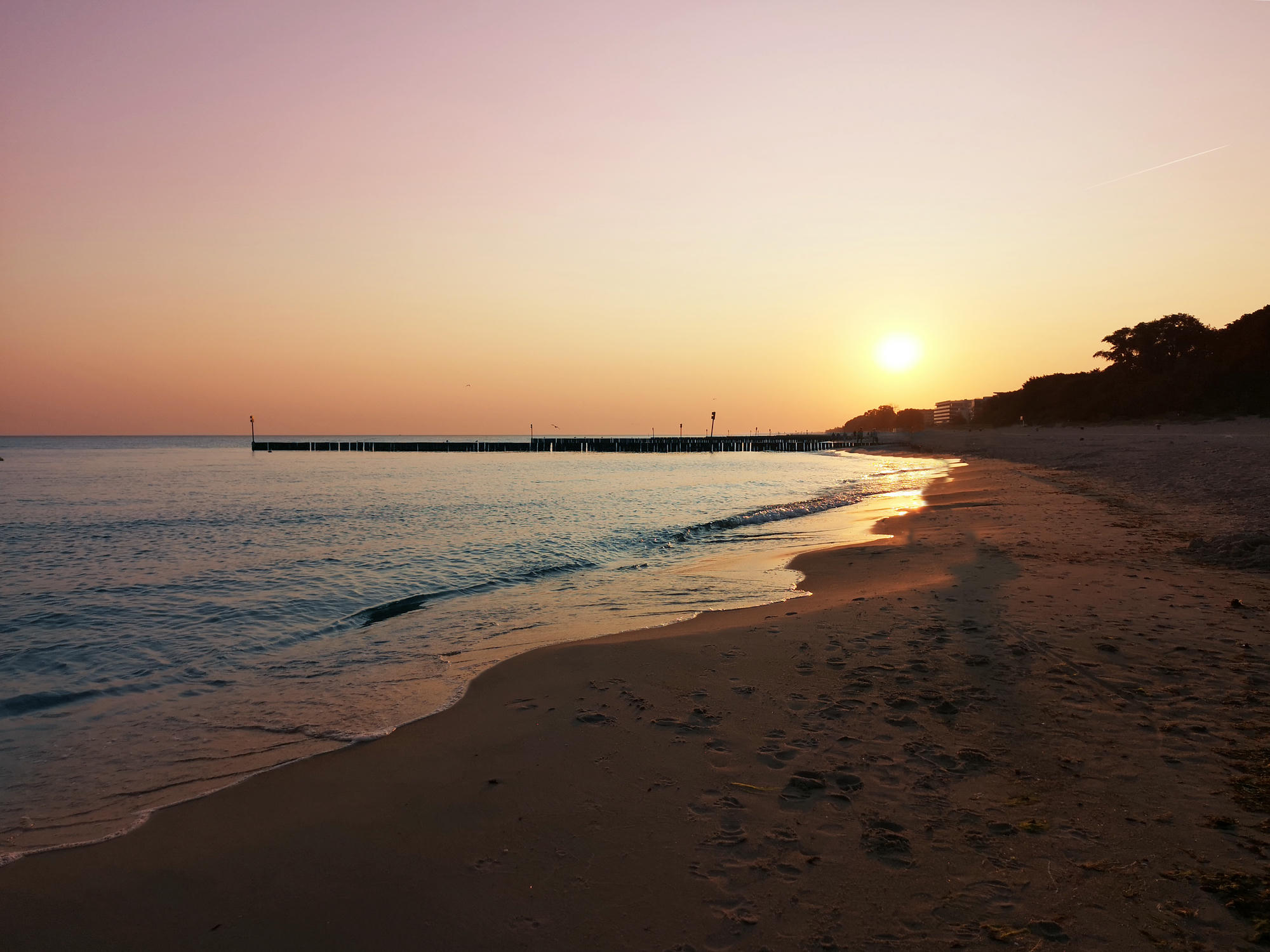 zachód słońca na plaży